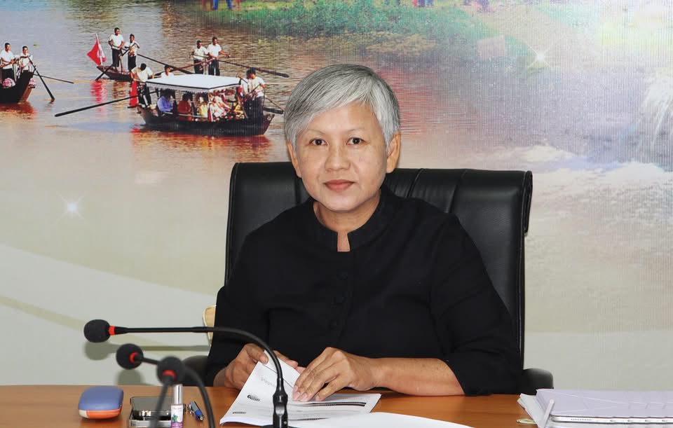  พช.อุทัยธานี ร่วมประชุมกรมการพัฒนาชุมชน ครั้งที่ 10/2568 เตรียมความพร้อมขับเคลื่อนงานพัฒนาชุมชน ปีงบประมาณ พ.ศ. 2569